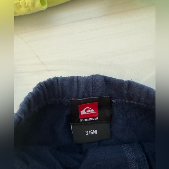 QUICKSILVER BABY CLOTHES BUNDLE!! - Picture 3 of 6